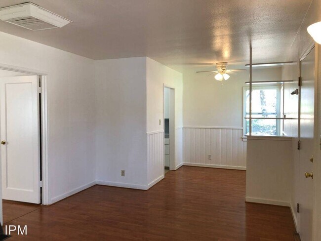 Building Photo - 5511 Schmale Ln