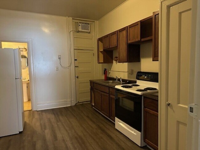 Building Photo - 1227 N 2nd St