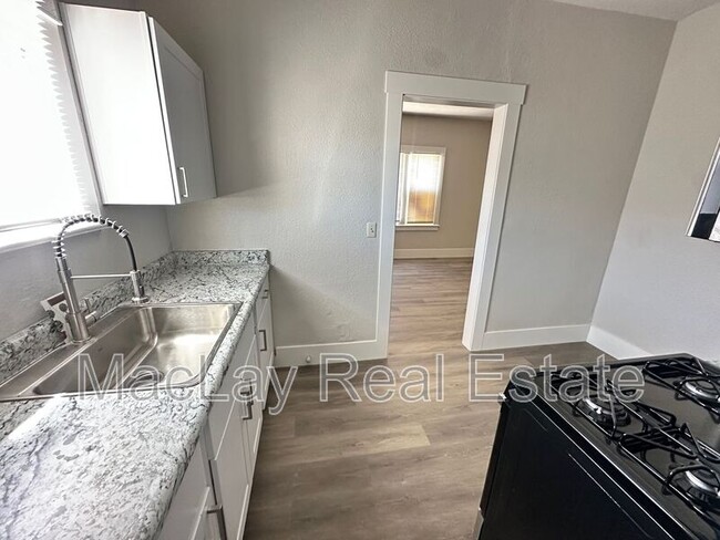 Foto del edificio - 2032 W Adams St