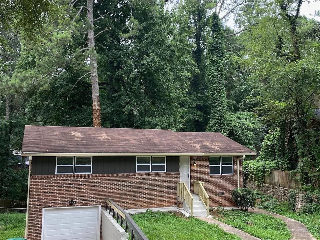 Primary Photo - 2139 Trailwood Rd