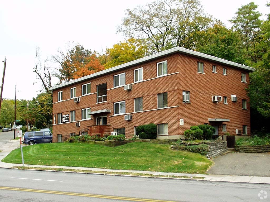 Building Photo - 1056 Delta Ave