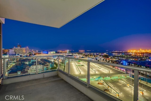 Foto del edificio - 411 W Seaside Way