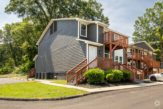 Building Photo - 319 Osceola St