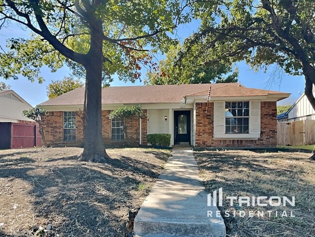 Building Photo - 2417 Highmont Dr