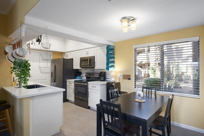 Foto del edificio - 10401 N Saguaro Blvd