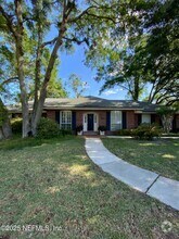 Building Photo - 1884 Plantation Oaks Dr