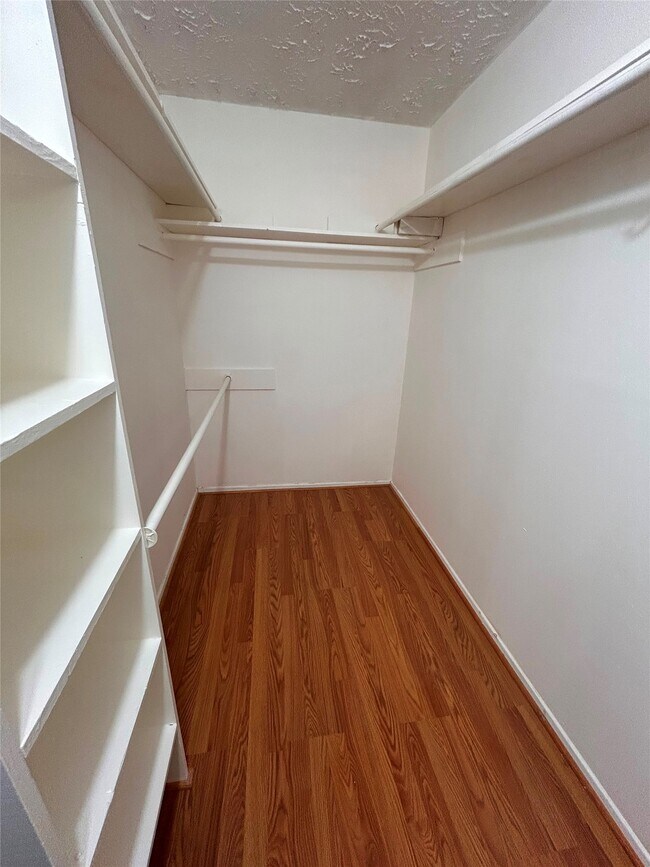 Building Photo - 13022 Bacard Ln