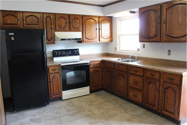 Building Photo - 113 Reichart Ave