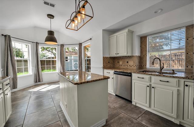 Building Photo - 6740 Old Mill Ct