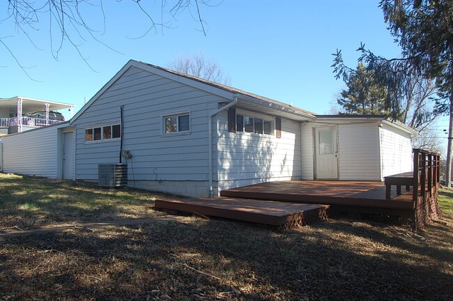 Foto del edificio - 4401 Nicholas Rd NW