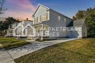 Building Photo - 731 30th St