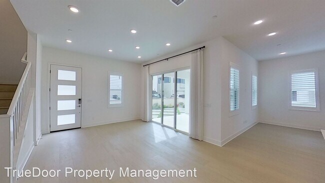 Building Photo - 3 br, 3.5 bath House - 106 Yugen
