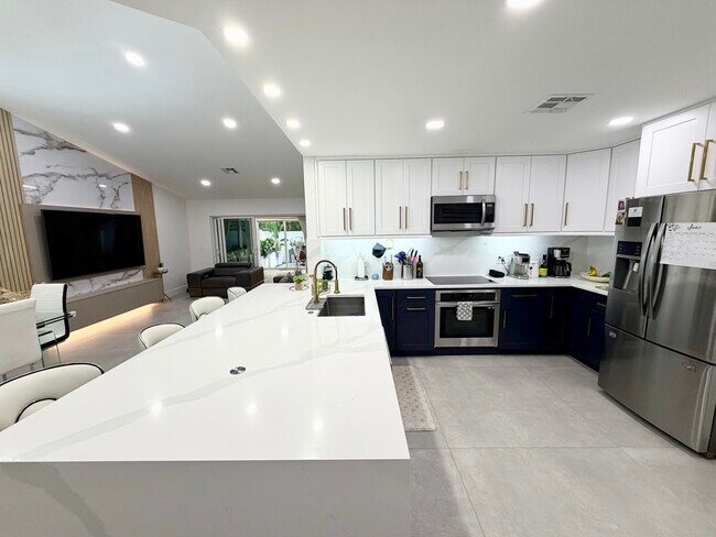 Foto del edificio - 4929 W Lakes Dr