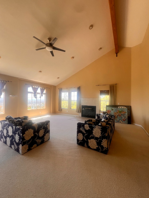 Building Photo - 10072 Roseview Dr