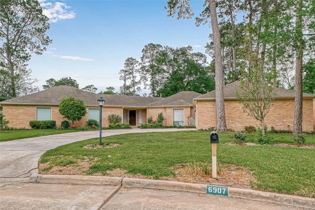 Building Photo - 6907 King Arthur Ct