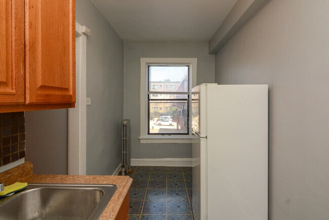Building Photo - 4606 N Beacon St