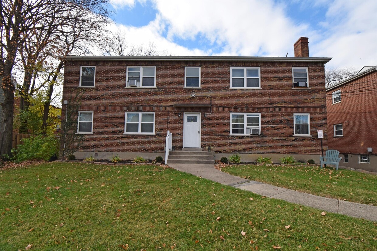 5911 Cary Ave Unit 3, Cincinnati, OH 45224 Apartment for Rent in