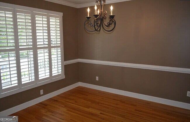 Foto del edificio - 130 Adam Ridge Ln