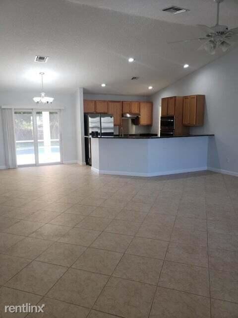Foto del edificio - 3 br, 2 bath House - 106 Wilson Ave