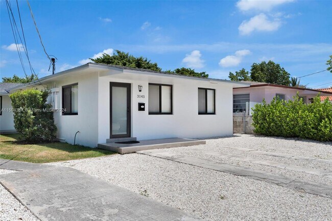 Foto del edificio - 3143 SW 26th St