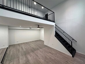 Building Photo - 5528 Beverly Hill St Building Photo - 5528 Beverly Hill St