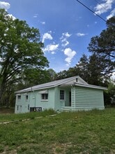 Building Photo - 137 Marshall Cir