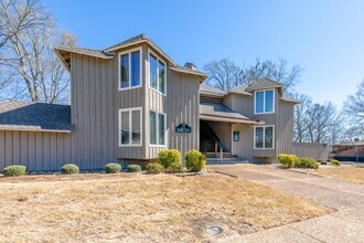 Building Photo - 309 Padgett's Ordinary