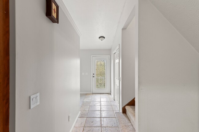 Foto del edificio - 120 Windermere Dr