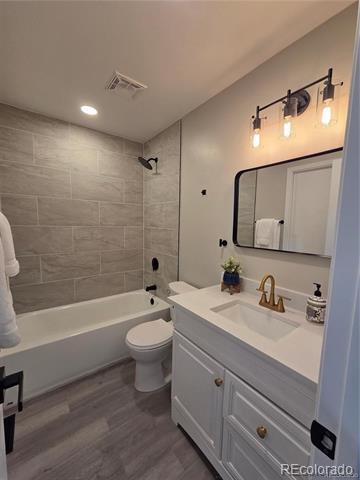 Foto del edificio - 1250 S Monaco St Pkwy