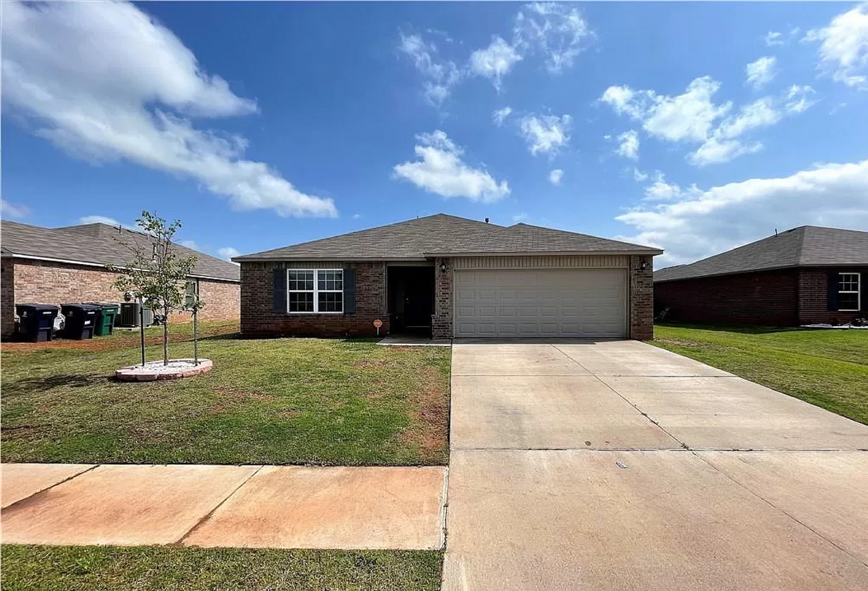 Foto principal - Beautiful 3-Bedroom Home with Easy Access ...
