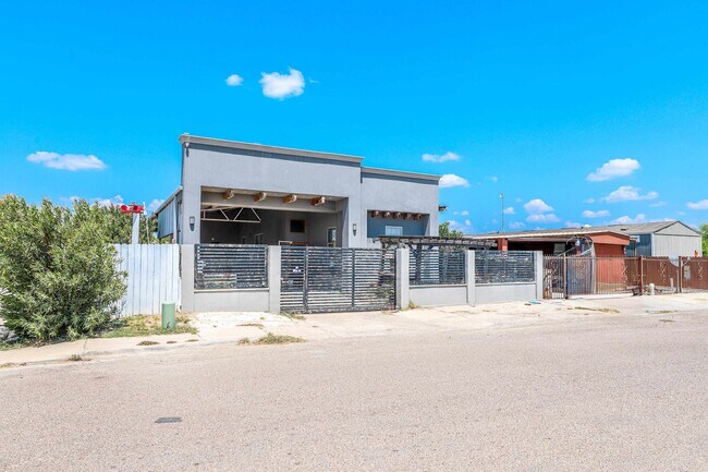 Foto del edificio - 104 Palo de Rosa Lp