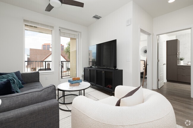 1BR, 1BA - 705SF - Living Room - Avian