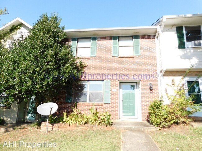 Foto del edificio - 3 br, 1.5 bath House - 2540 Hampstead Drive