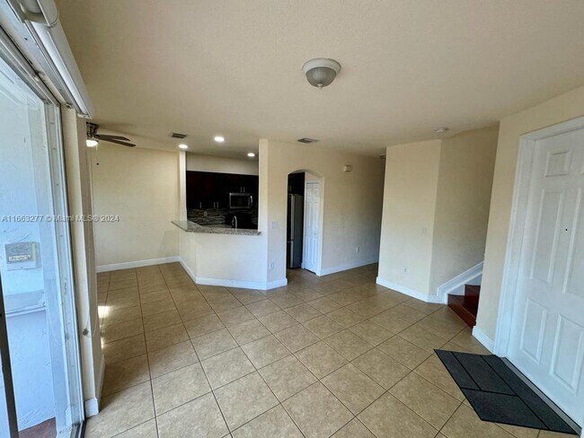Building Photo - 10900 NW 78th Terrace