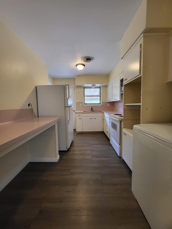 Building Photo - 2514 Post Oak Ave