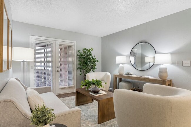 Interior Photo - Post Oak Apartments