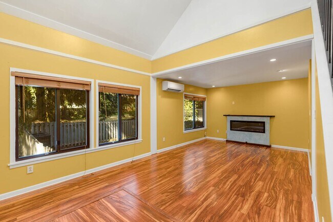 Foto del edificio - 12301 NE 149th St
