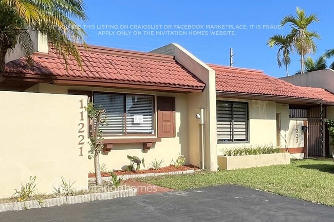 Building Photo - 11221 SW 117th Ct