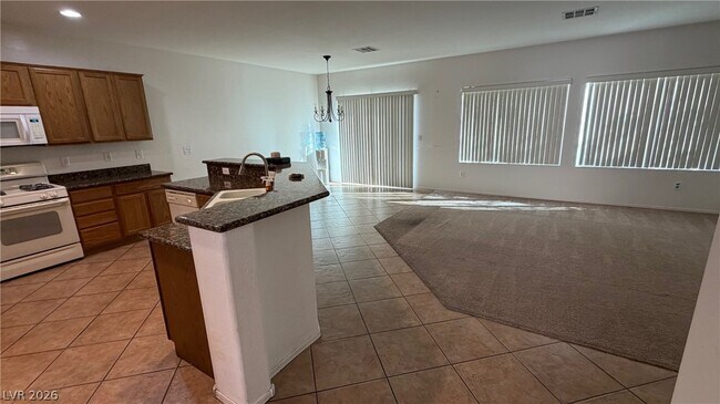 Building Photo - 2205 Willow Wren Dr