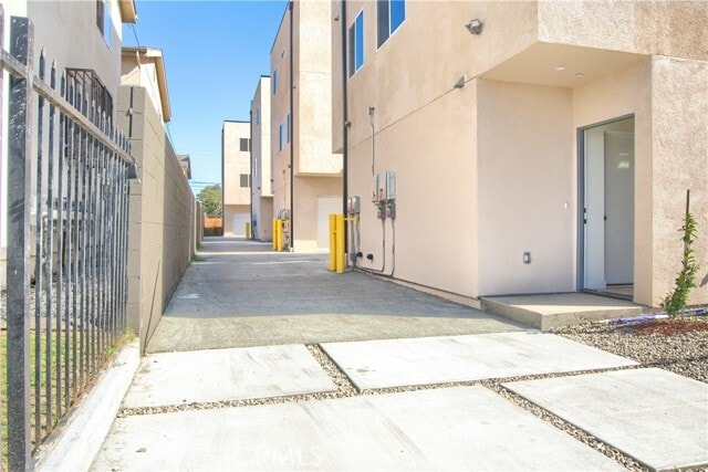 Foto del edificio - 6522 Brynhurst Ave