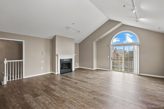 Building Photo - 28266 Carlton Way Dr