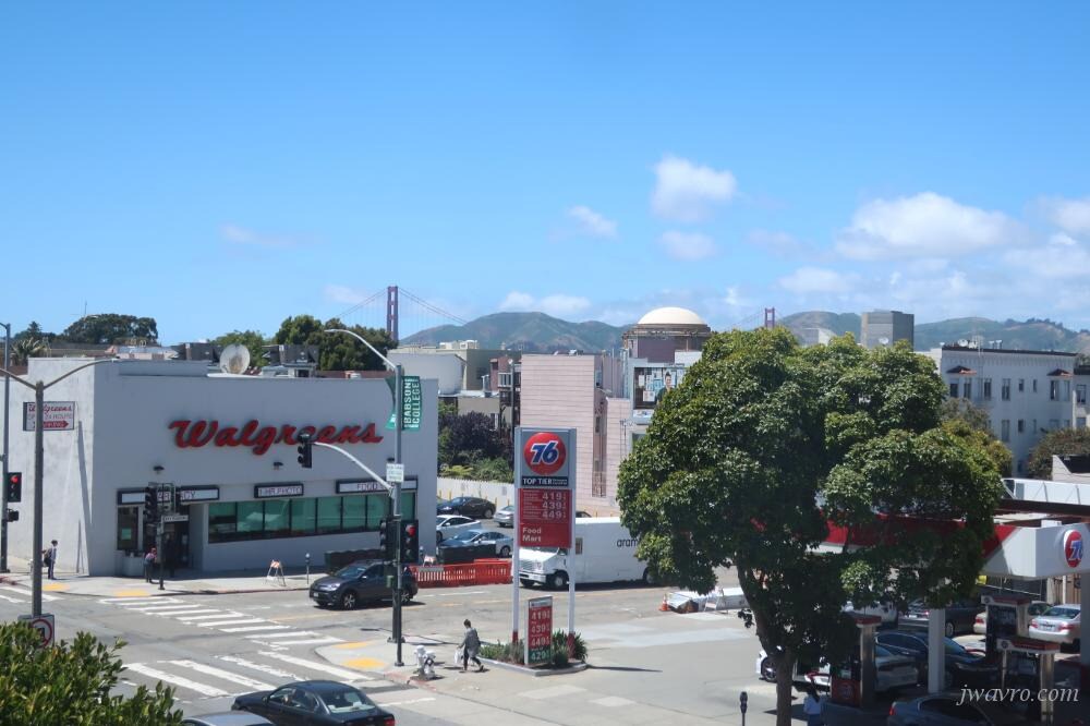 Primary Photo - 2471 Lombard St