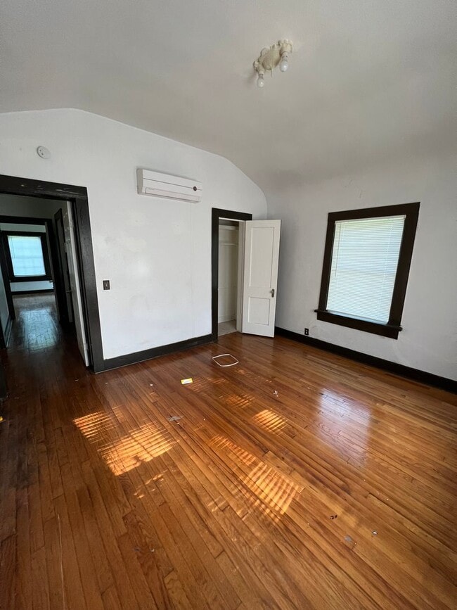 Building Photo - New Rental!!!!