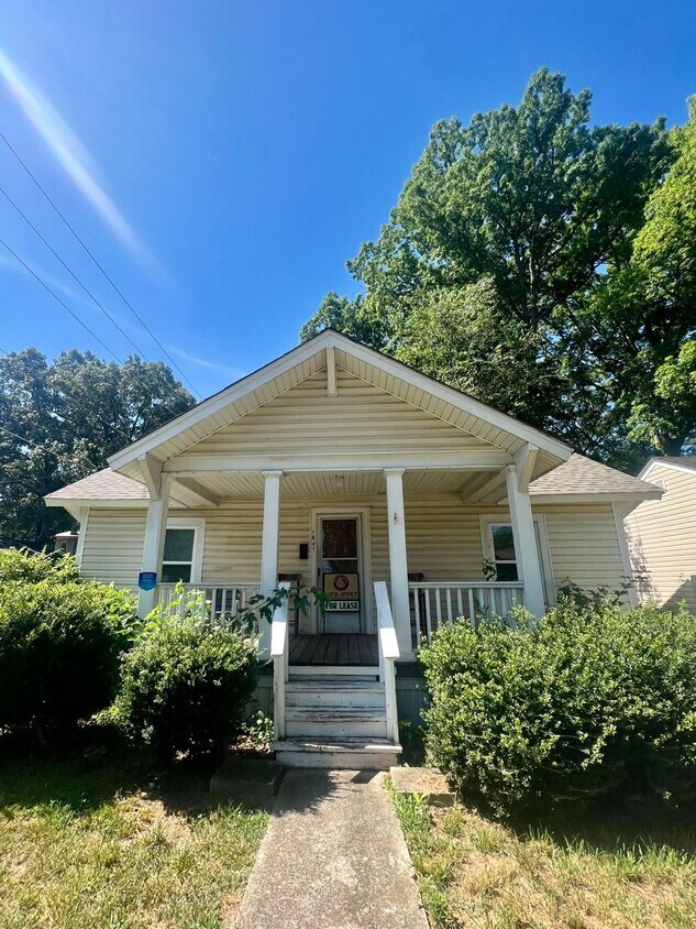 1501 Trogdon St, Greensboro, NC 27403 House Rental in Greensboro, NC