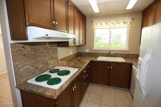 Building Photo - 2725 Colanthe Ave