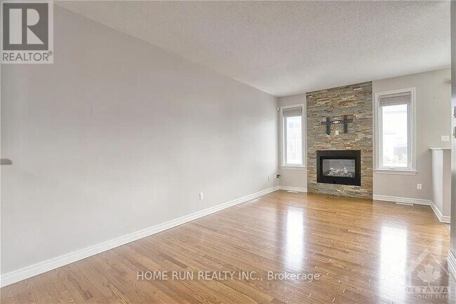 Building Photo - 206 Broxburn Crescent