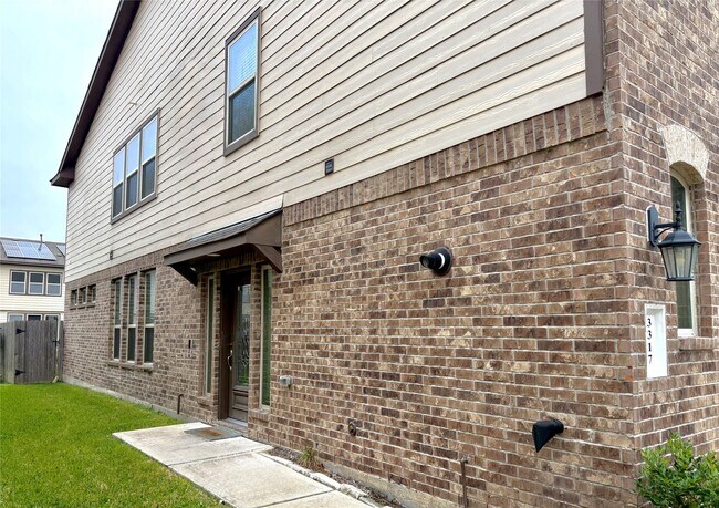 Building Photo - 3317 Orch Brg Ln