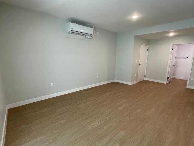 Foto del interior - 1865 North Fuller Ave