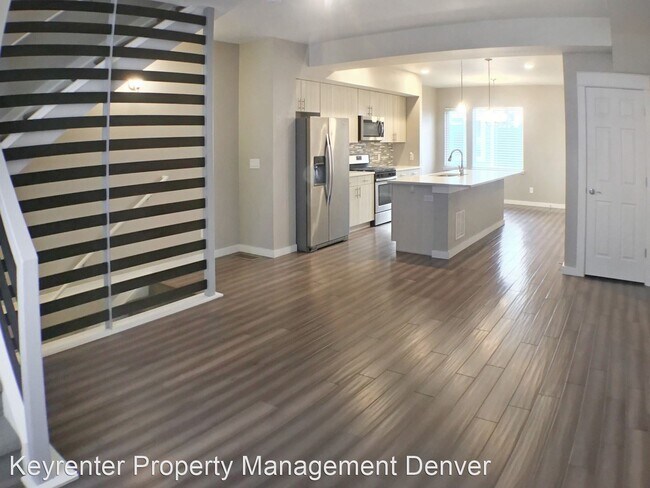 Building Photo - 2 br, 2.5 bath House - 1539 W 43rd Ave