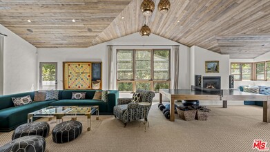 Building Photo - 11662 Duque Dr